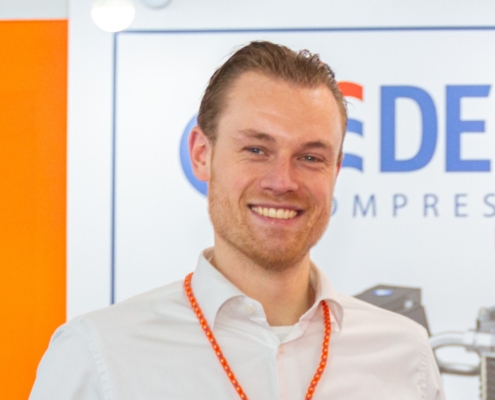 Projectmanager & Mechanical Design Engineer Enzo Legierse van Deno Compressors vertelt hoe de expert die kwam adviseren over die digitalisering ervoor zorgde dat Deno een bredere visie kreeg op hoe het bedrijf goed kan aansluiten op de wensen van klanten in de hele maritieme industrie.